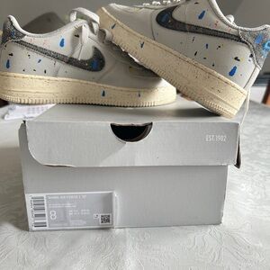 Nike Air Force 1 '07 with Speckled Design